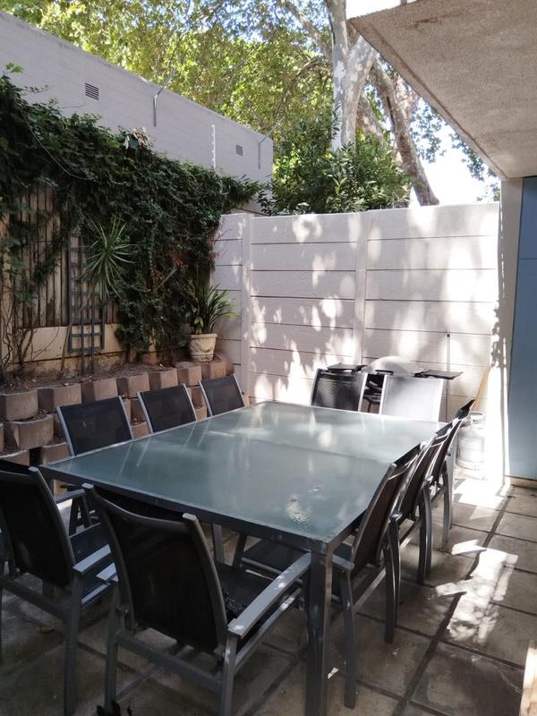 To Let 2 Bedroom Property for Rent in Wynberg Upper Western Cape